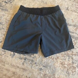 Vuori men’s shorts